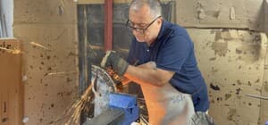 Sağlık memuru hurdayı sanat eserlerine dönüştürüyor