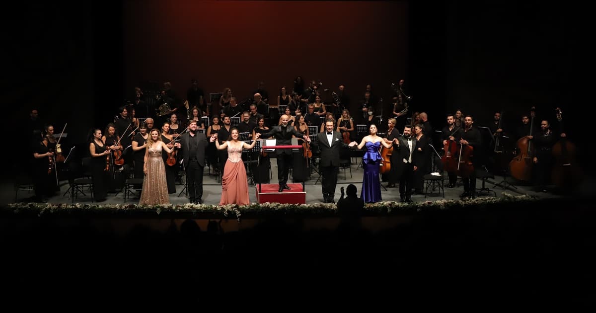 Samsun Devlet Opera ve Balesi "Gala Konseri"ni sanatseverlerle buluşturdu
