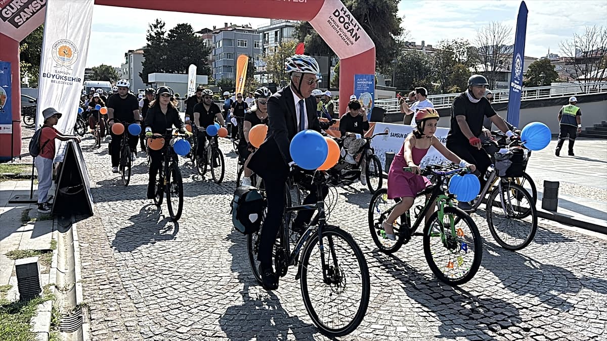 Samsun'da 3 kilometrelik bisiklet ve yürüyüş etkinliği düzenlendi