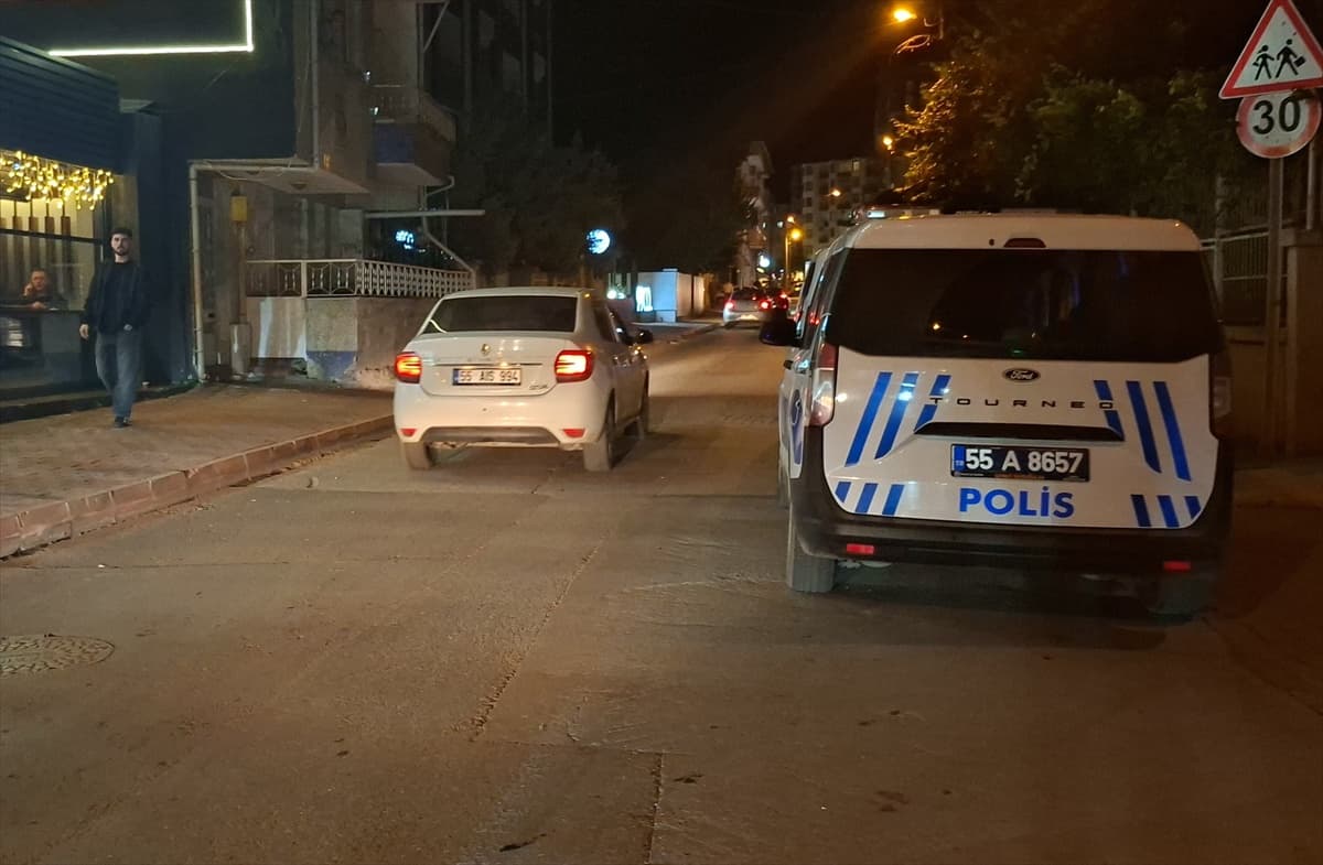 Samsun Bafra'da bıçaklı kavgada 1 kişi yaralandı, şüpheli gözaltına alındı