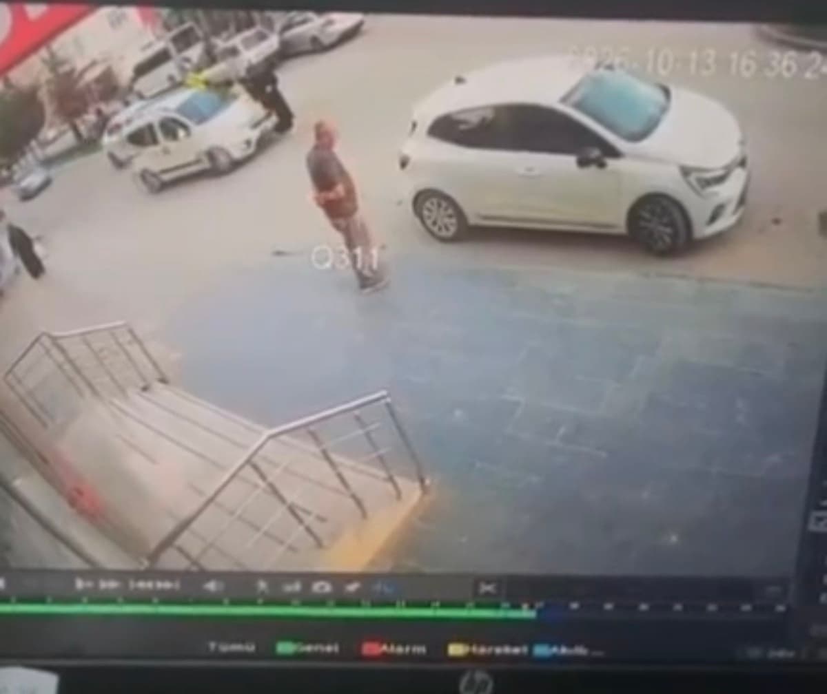 Samsun Kavak'ta hafif ticari araç yayaya çarptı, Sultan Aracı ağır yaralandı