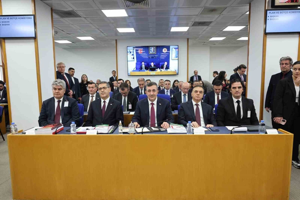 Cevdet Yılmaz, Erhan Usta'nın fon iddialarına 'iftira' diyerek yanıt verdi